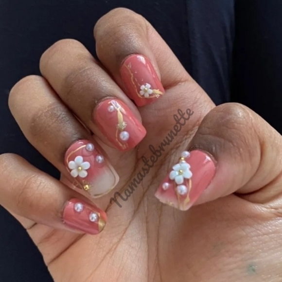 2/$16 3D Floral Pearls Glitter Press On Nails - Picture 7 of 16